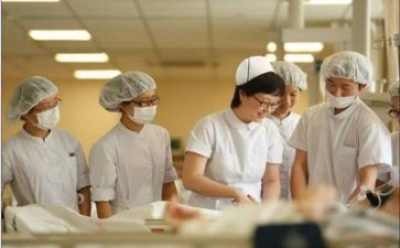 医院护士年终总结参考6篇