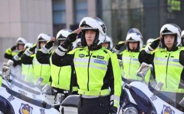 交警自查报告6篇