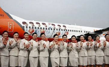 空乘面试中英自我介绍5篇