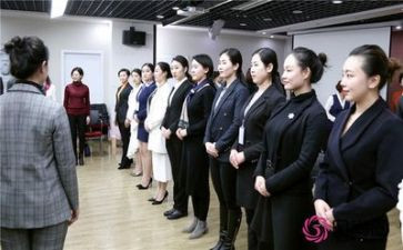 医院培训礼仪心得6篇