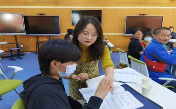 优秀班主任教师主要事迹6篇