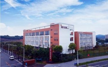 中专学籍表自我鉴定6篇